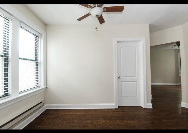 Building Photo - 1 bedroom in Chicago IL 60613