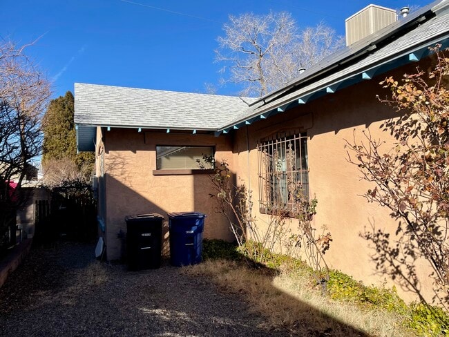 Building Photo - Girard UNM