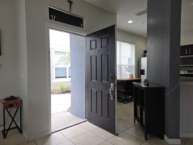 Building Photo - Three Bedroom Townhome at Carter Glen in Orlando