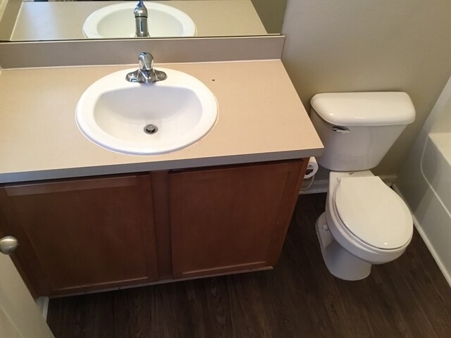 Building Photo - 10 Blue Oak Dr