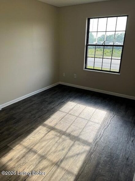 Building Photo - 1705 Cliff Ridge Ct