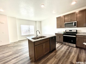 Building Photo - 899 N 1120 E