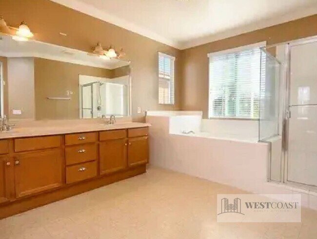 Building Photo - 41018 Crimson Pillar Ln