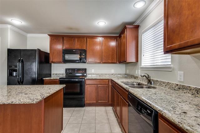 Building Photo - 1413 Lone Pine Dr