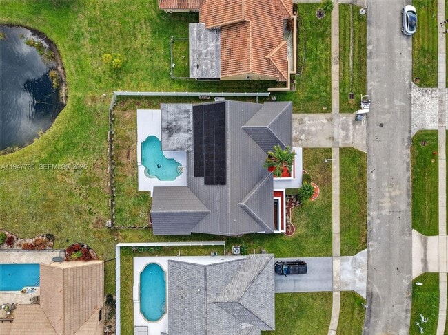 Building Photo - 6043 Sunberry Cir