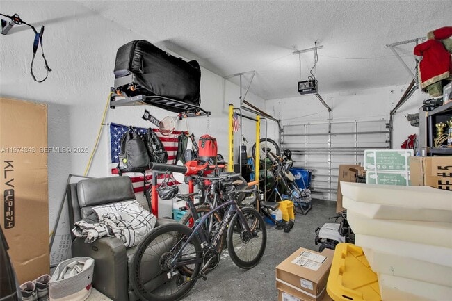 Building Photo - 850 Sorrento Dr