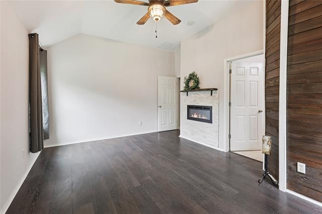 Building Photo - 3901 Ringdove Way