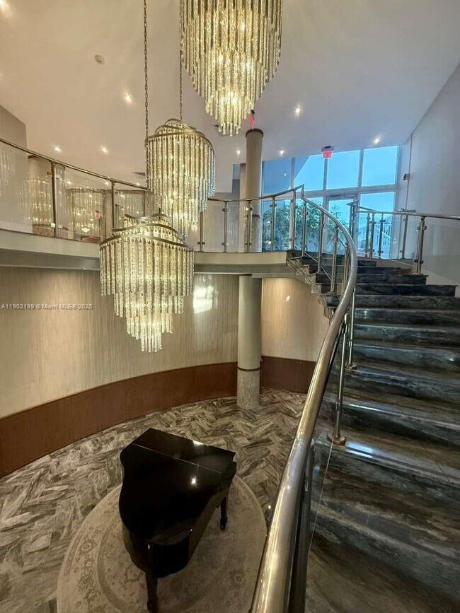 Building Photo - 5401 Collins Ave