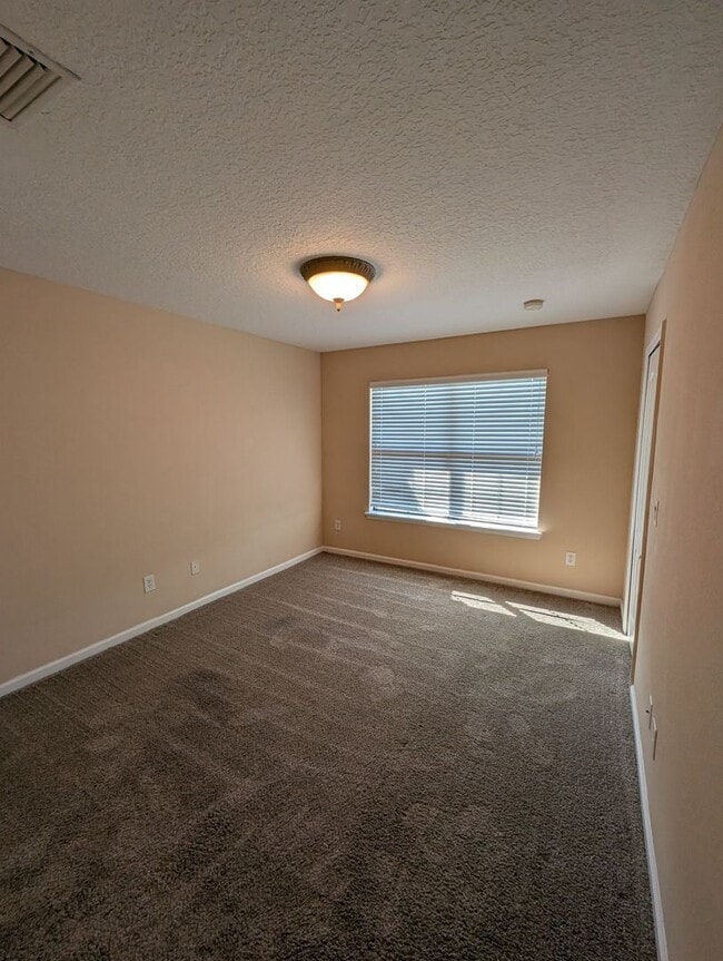Building Photo - Welcome to Paloma You will love this spacious 2-bedroom, 2.5-bath townhome