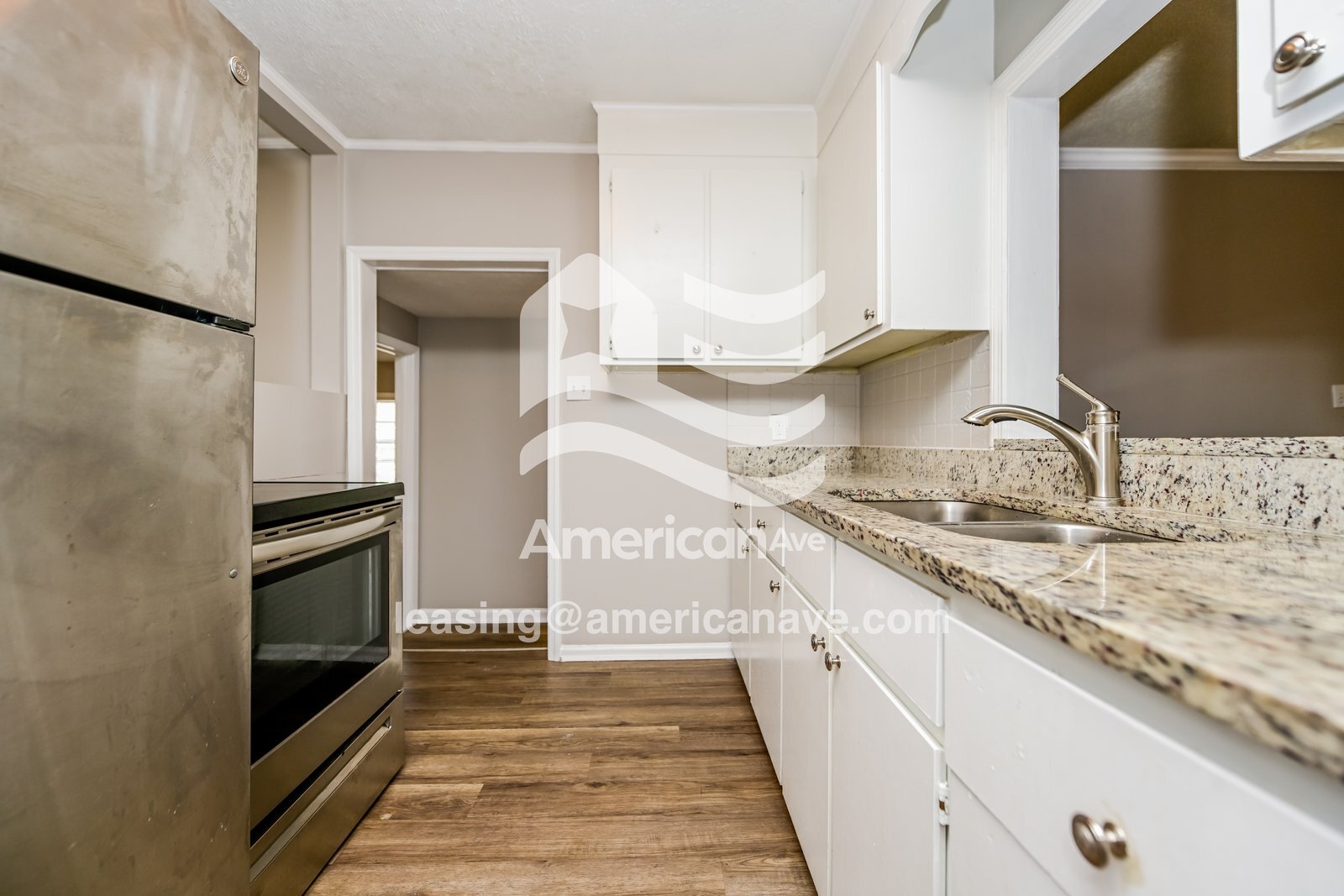 Building Photo - 114 Ravenwood Way