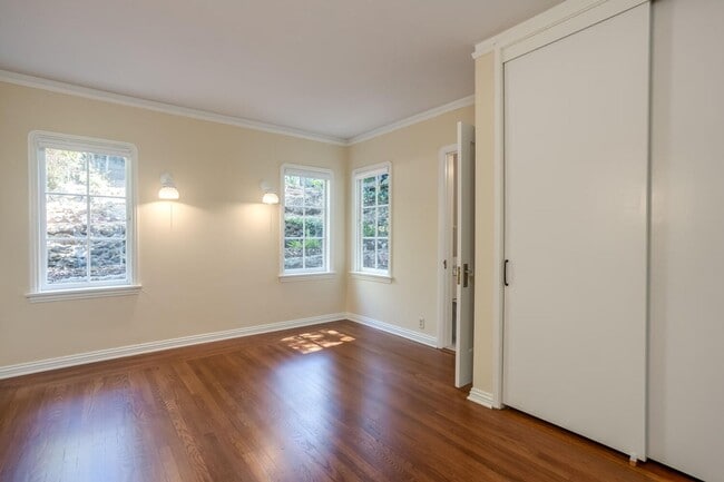 Building Photo - MUST SEE! Unique and Charming 4 bedroom 2.5 Bath Home w/Stunning Views!