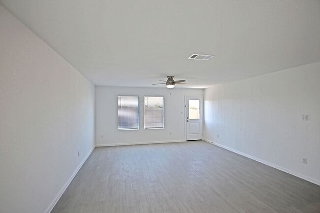 Building Photo - 3837 Low Tide