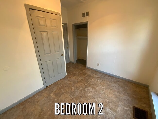 Building Photo - 1308 Lape-