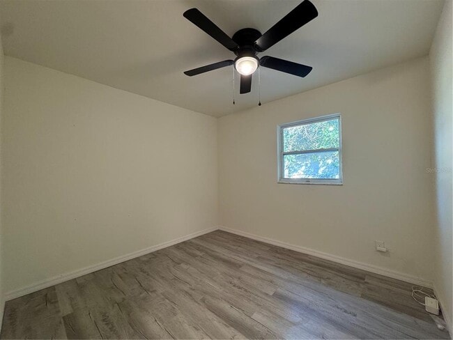 Building Photo - 7224 Valiant Ct