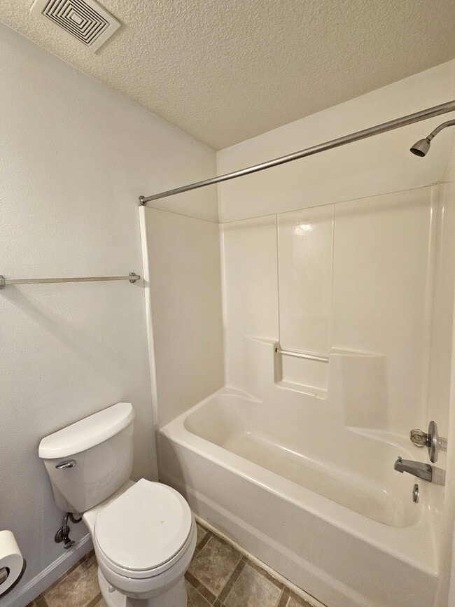 Building Photo - 405 Juniper Leaf Way