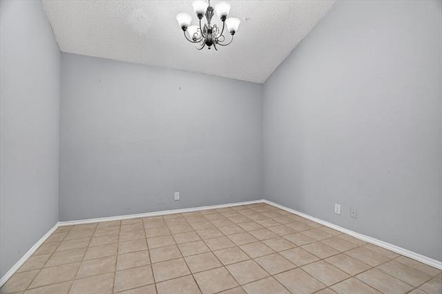 Building Photo - 231 Shady Ln Dr