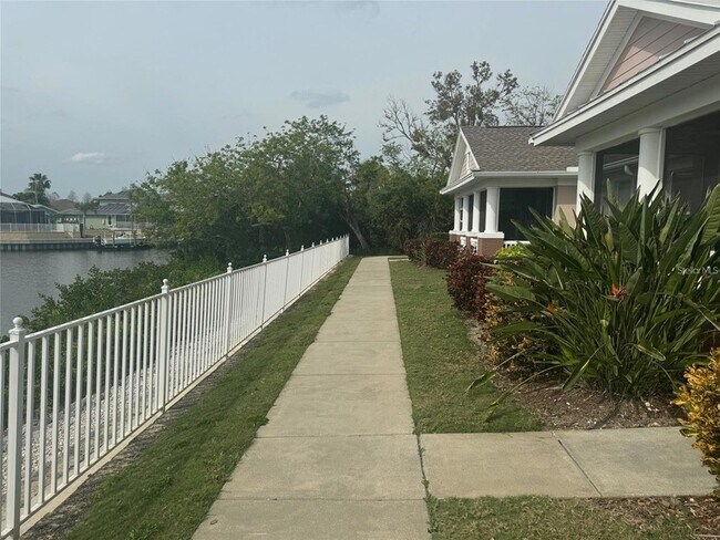 Building Photo - 5714 Tides Pl