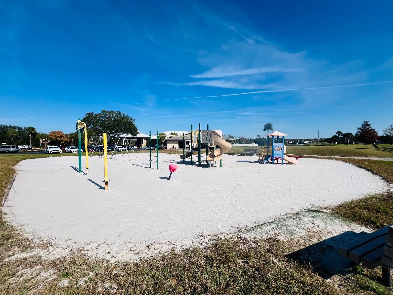 Building Photo - 3700 Southpointe Dr