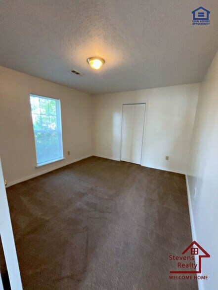 Building Photo - 166 Dogwood Pointe Dr