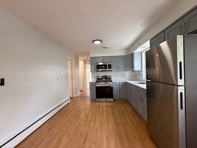 Building Photo - 2701 N Sayre Ave