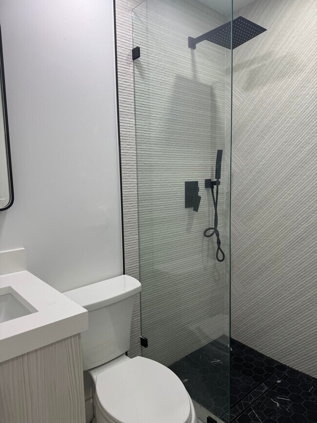 Building Photo - 1191 SW 15th St