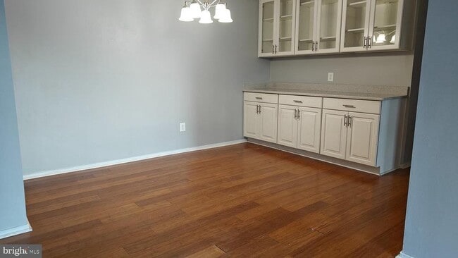 Building Photo - 561 Florida Ave