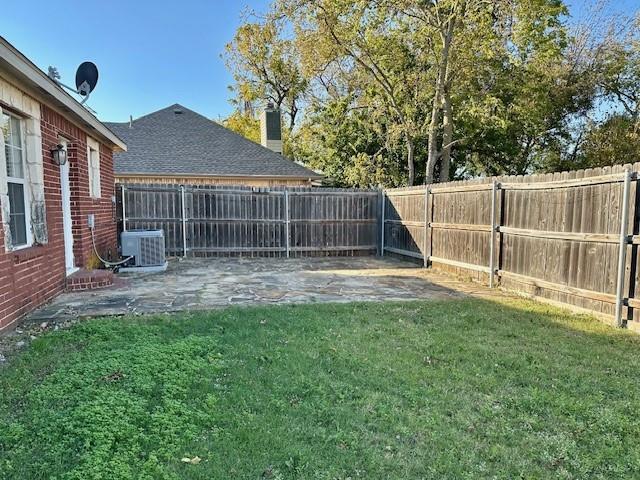 Building Photo - 310 E Beech St