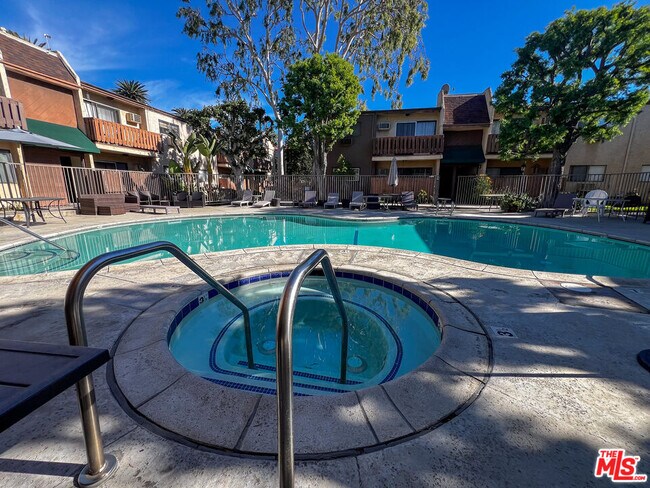 Building Photo - 17900 Sherman Way