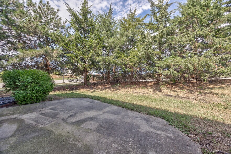 private corner backyard - 22810 West 71st Terrace