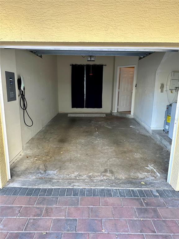 Building Photo - 5213 Beach Breeze Ct