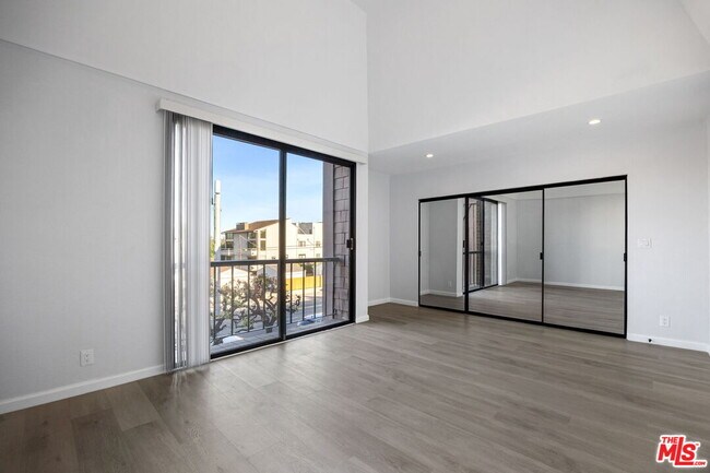 Building Photo - 4631 Alla Rd