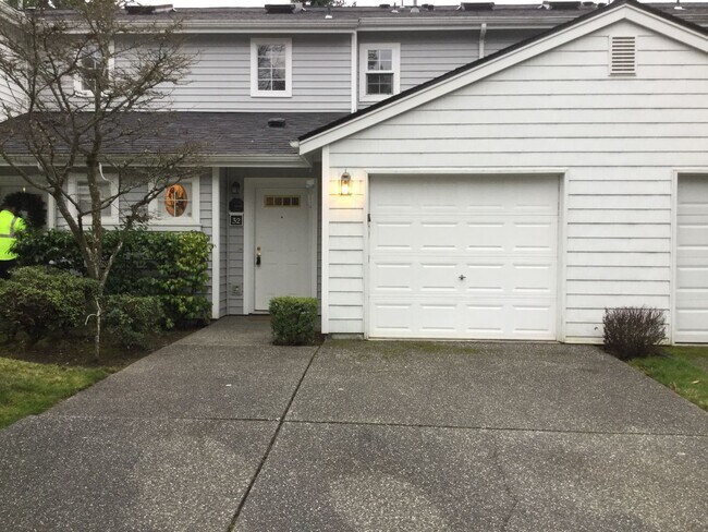 Building Photo - Stylish 2-Bedroom, 2.5-Bath Townhome with Garage & Private Patio