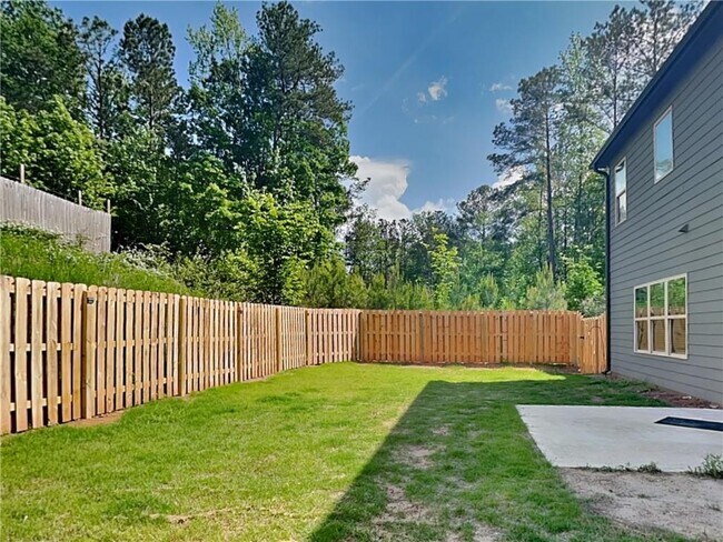 Building Photo - 511 Slyfox Ln