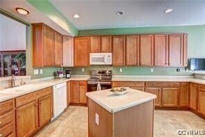 Building Photo - 1004 Southwinds Dr