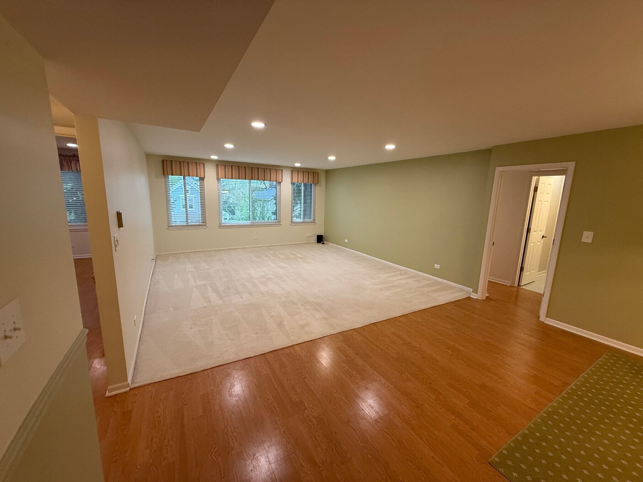 Living Room - 110 S Dunton Ave