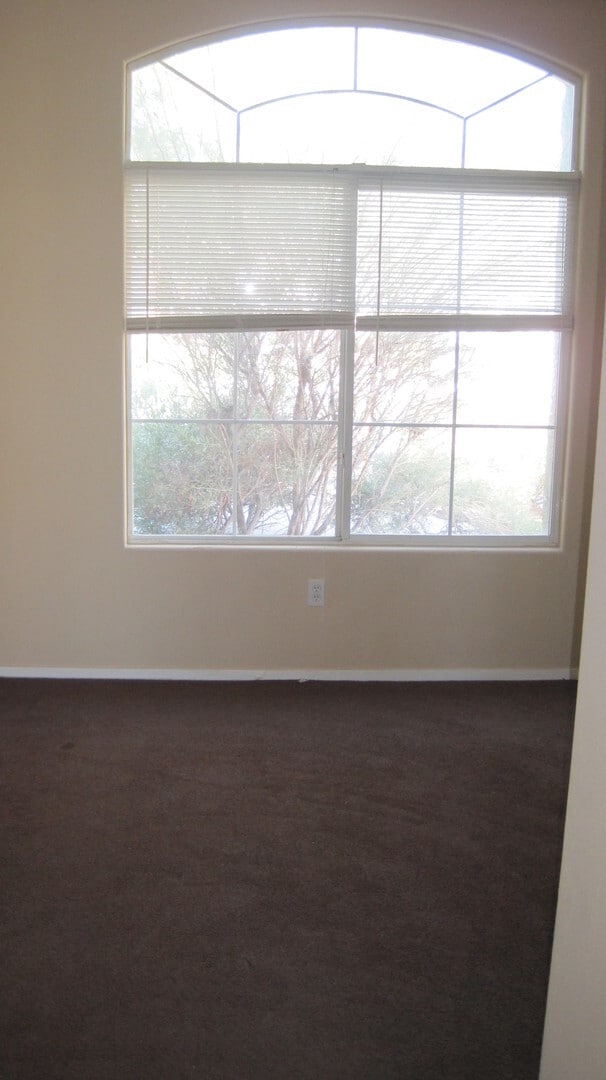 Building Photo - Beautiful 3 bdrm/2bth in Summerlin!!! Upgr...