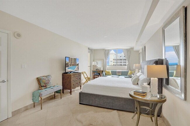 Building Photo - 2001 N Ocean Blvd