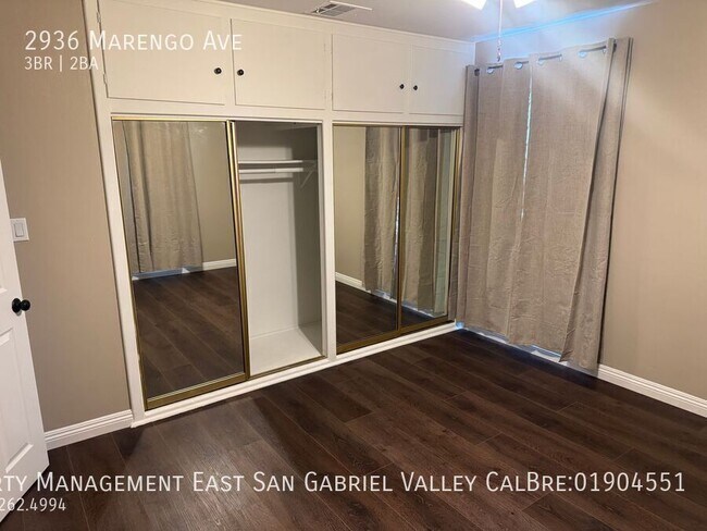 Building Photo - 2936 N Marengo Ave