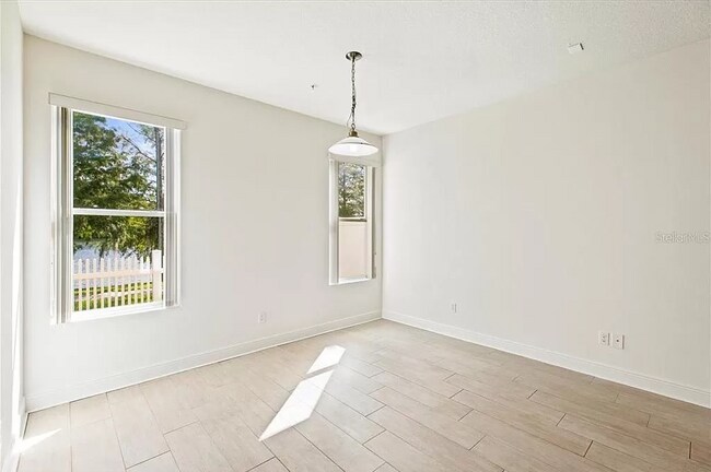 Building Photo - 14323 Oasis Cove Blvd