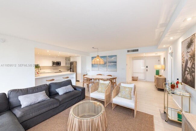 Building Photo - 181 Crandon Blvd