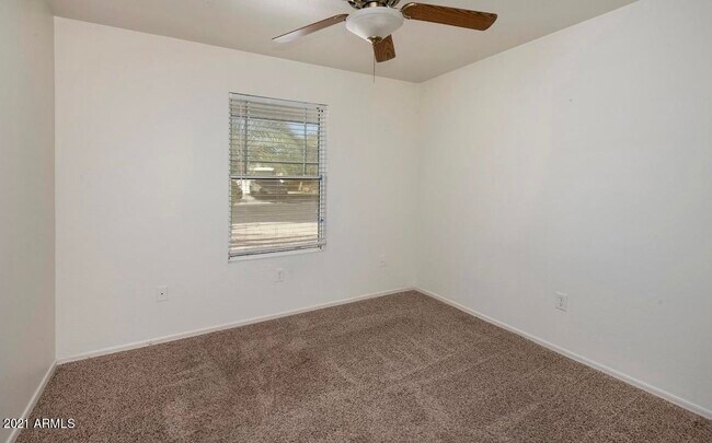 Building Photo - 12225 W Flanagan St