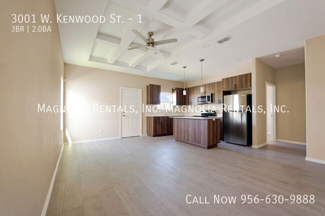 Building Photo - 3001 W Kenwood St