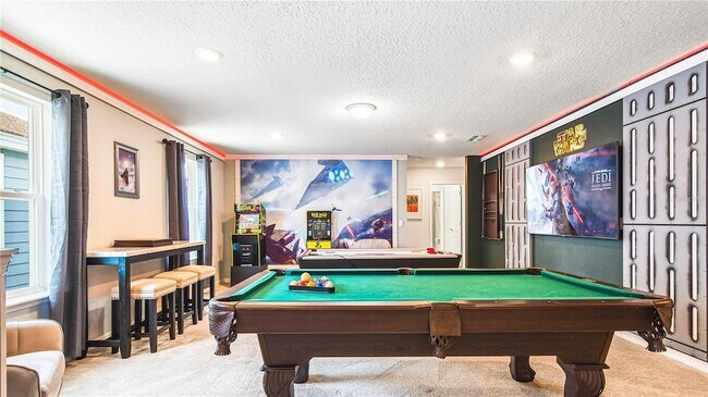 Building Photo - 7219 Oakmoss Loop