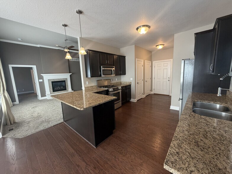 Building Photo - 3314 Cullen Dr