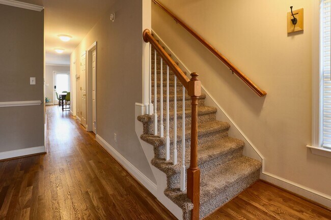 Building Photo - 314 Wyndhurst Dr