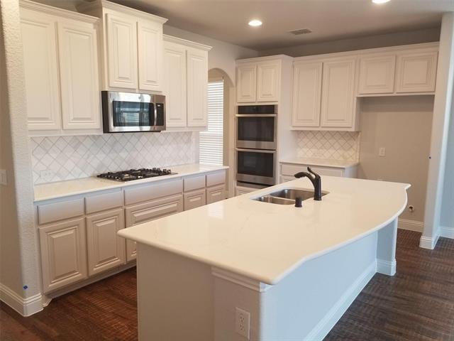 Building Photo - 2113 Burke Dr