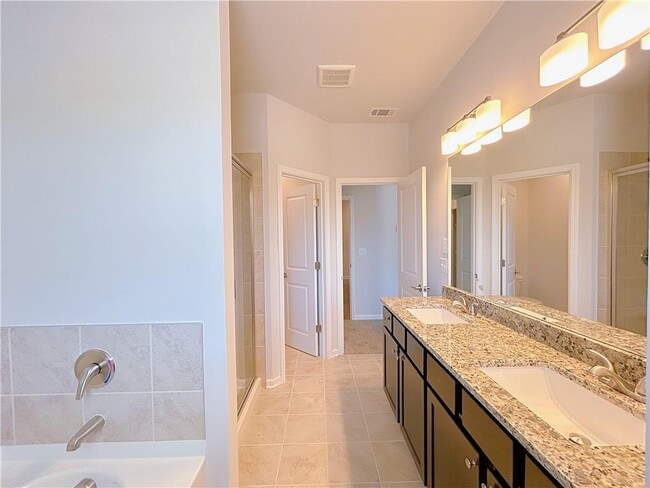 Building Photo - 2614 Mls Cmn Dr