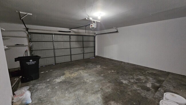 Building Photo - 10303 Old Towne Ln
