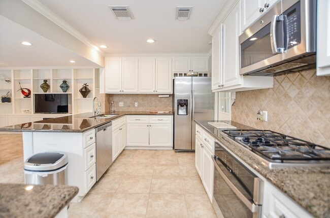Building Photo - 5421 Pagewood Ln