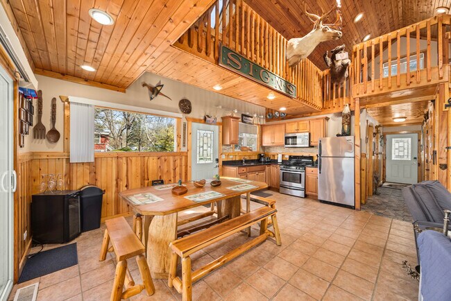 Building Photo - 3341 E 2059th Rd